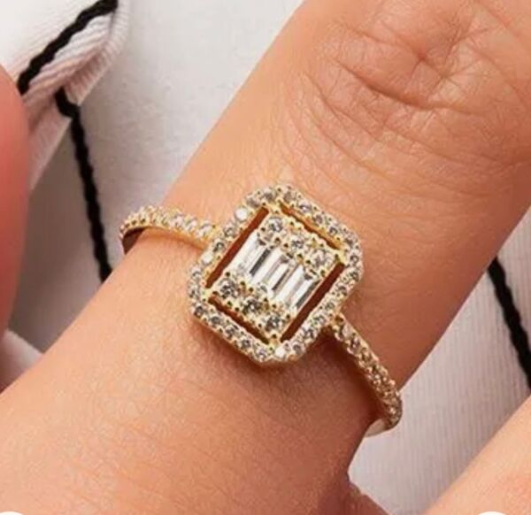 YAN KOLU TAŞLI BAGET YÜZÜK