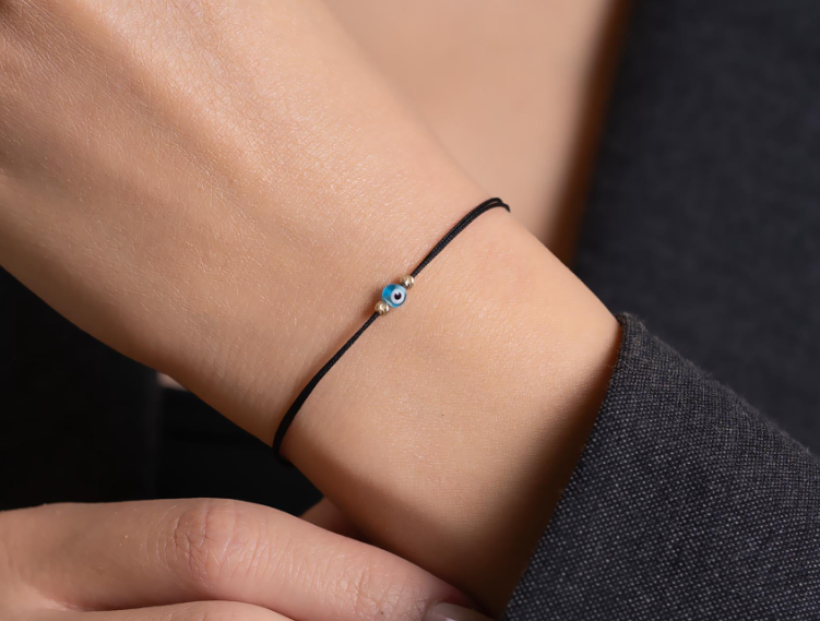 NAZAR BONCUKLU İPLİ BİLEKLİK